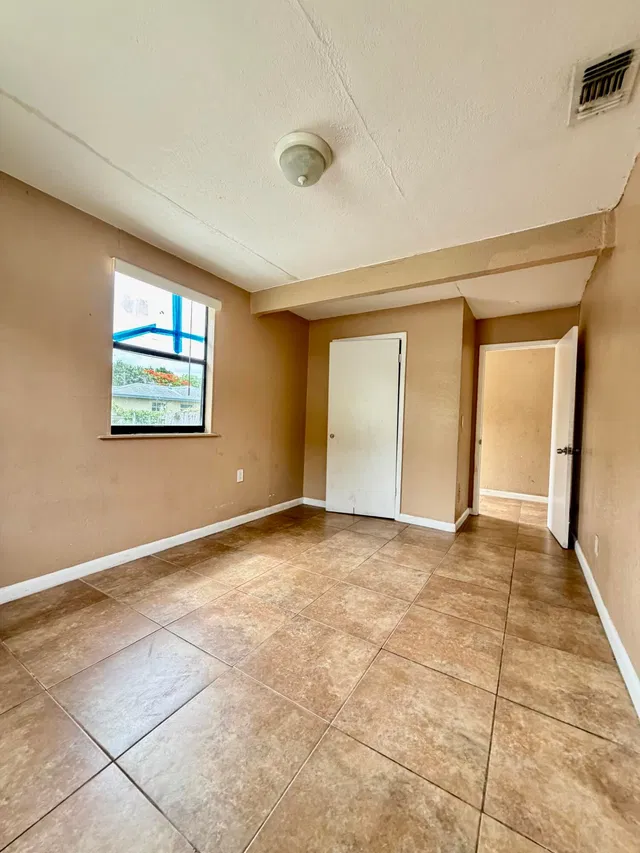 Residence photo 22