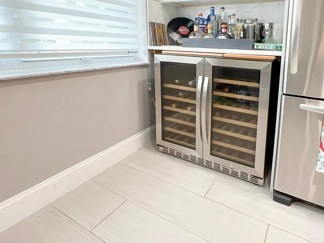 Unit 102 photo 12