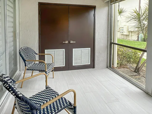Unit 102 photo 23