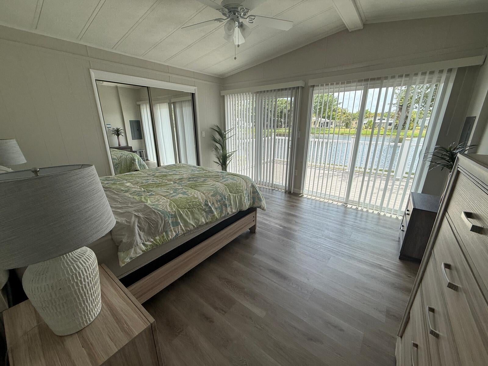 Residence photo 12