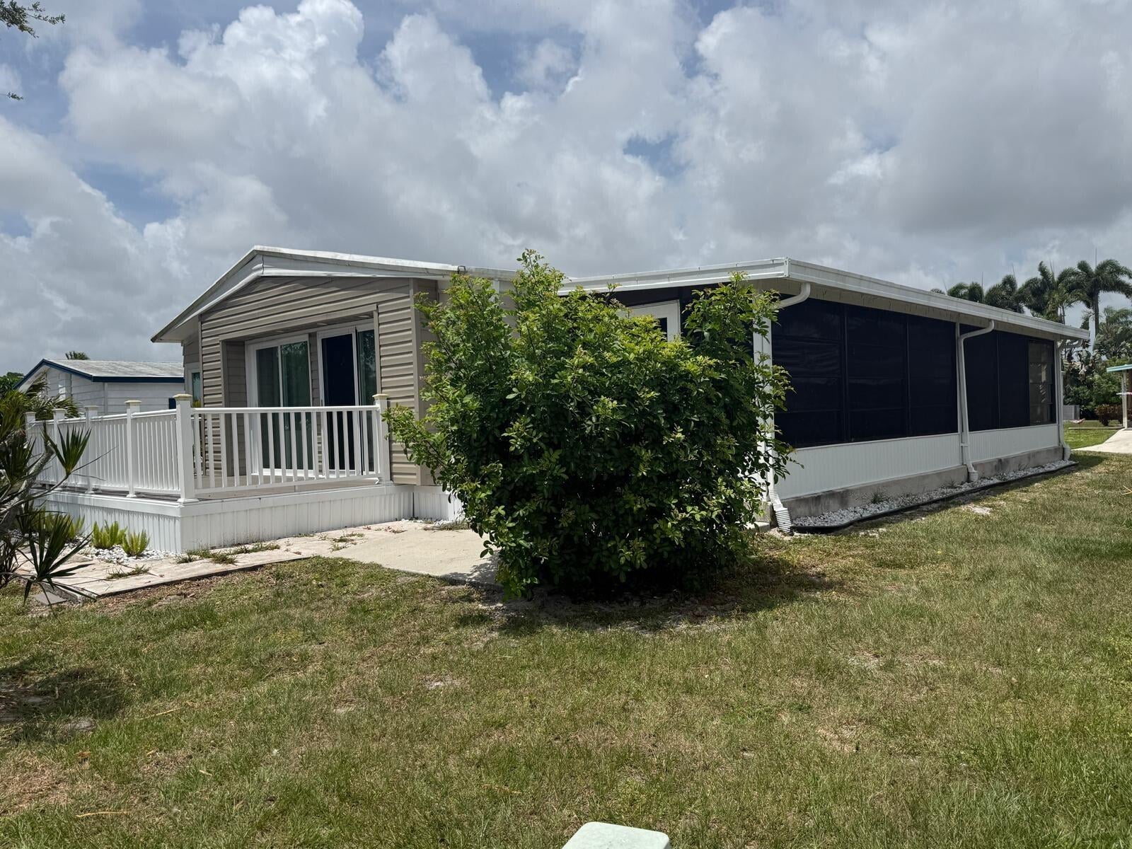 Residence photo 22