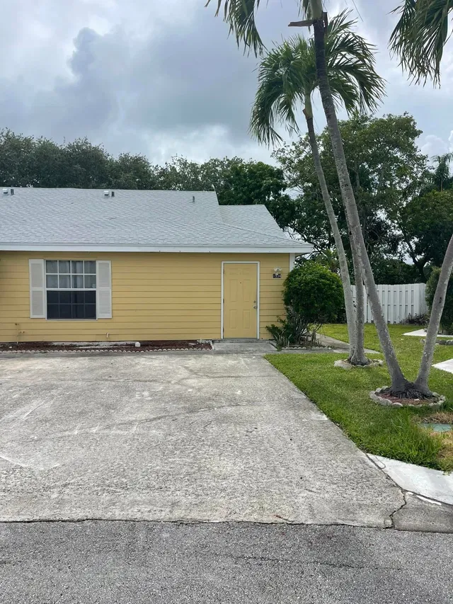  Residence photo 17