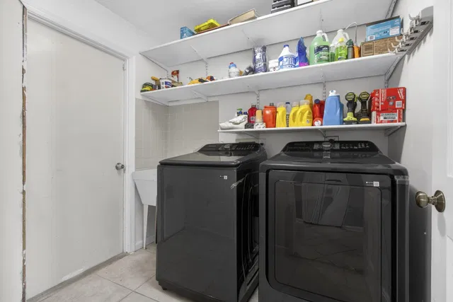 Residence photo 19