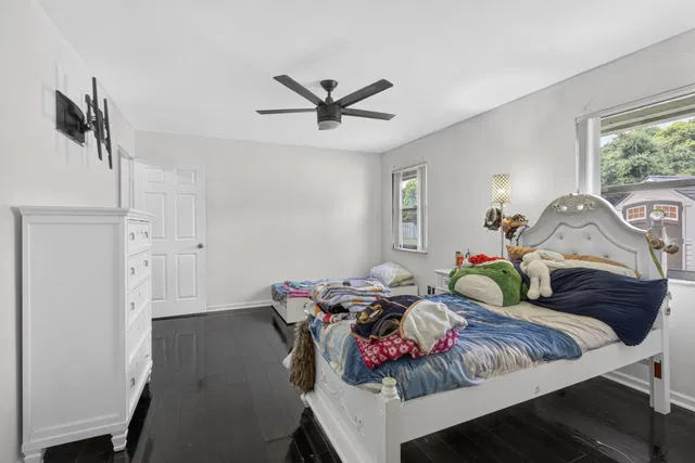 Residence photo 83