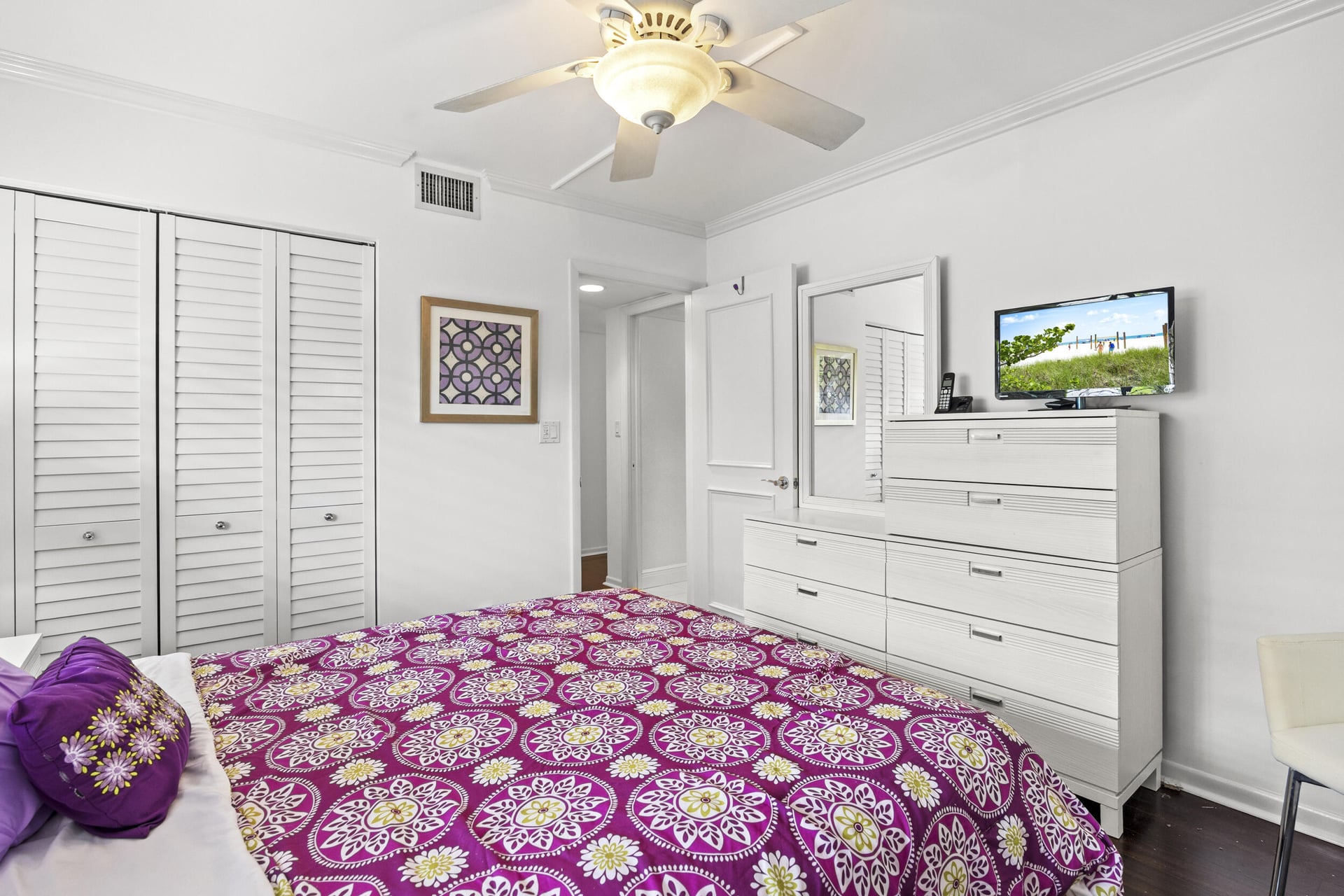 Unit 105 photo 23
