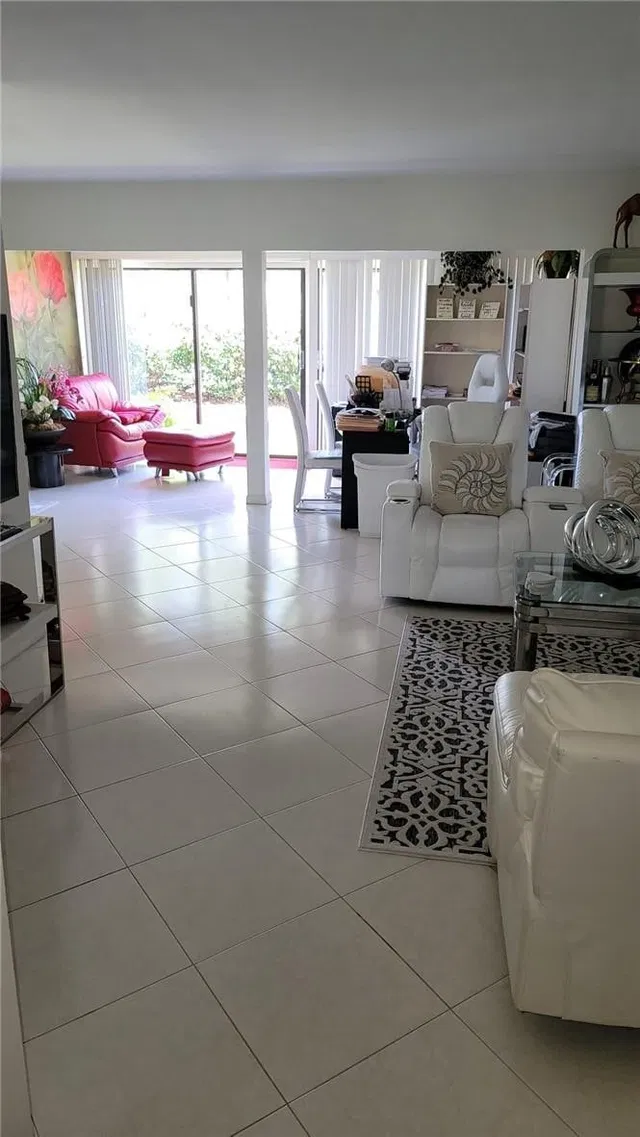 Unit 101 photo 25