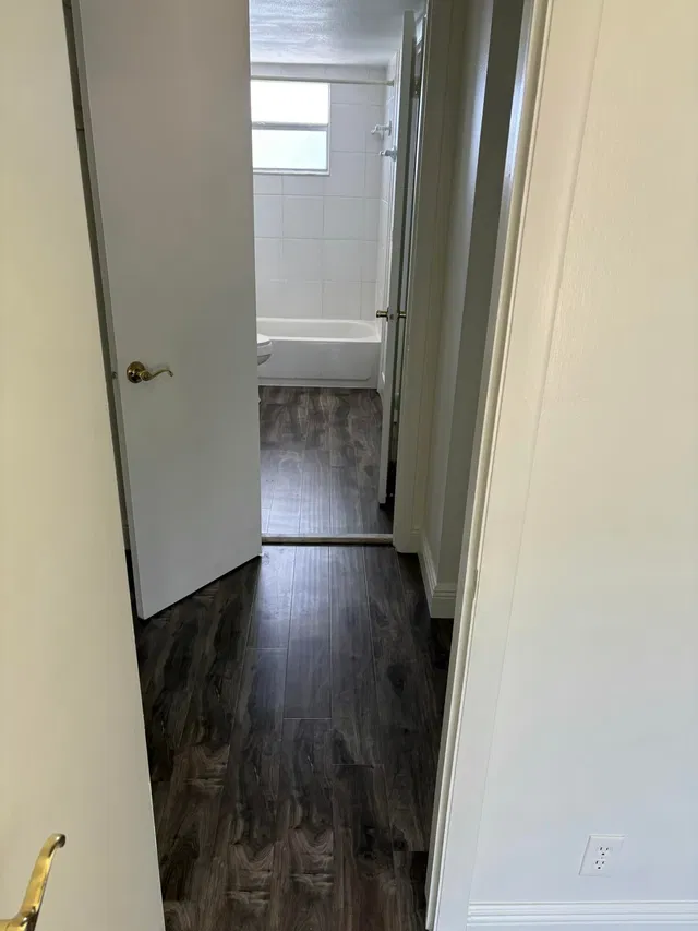  Unit C9 photo 9