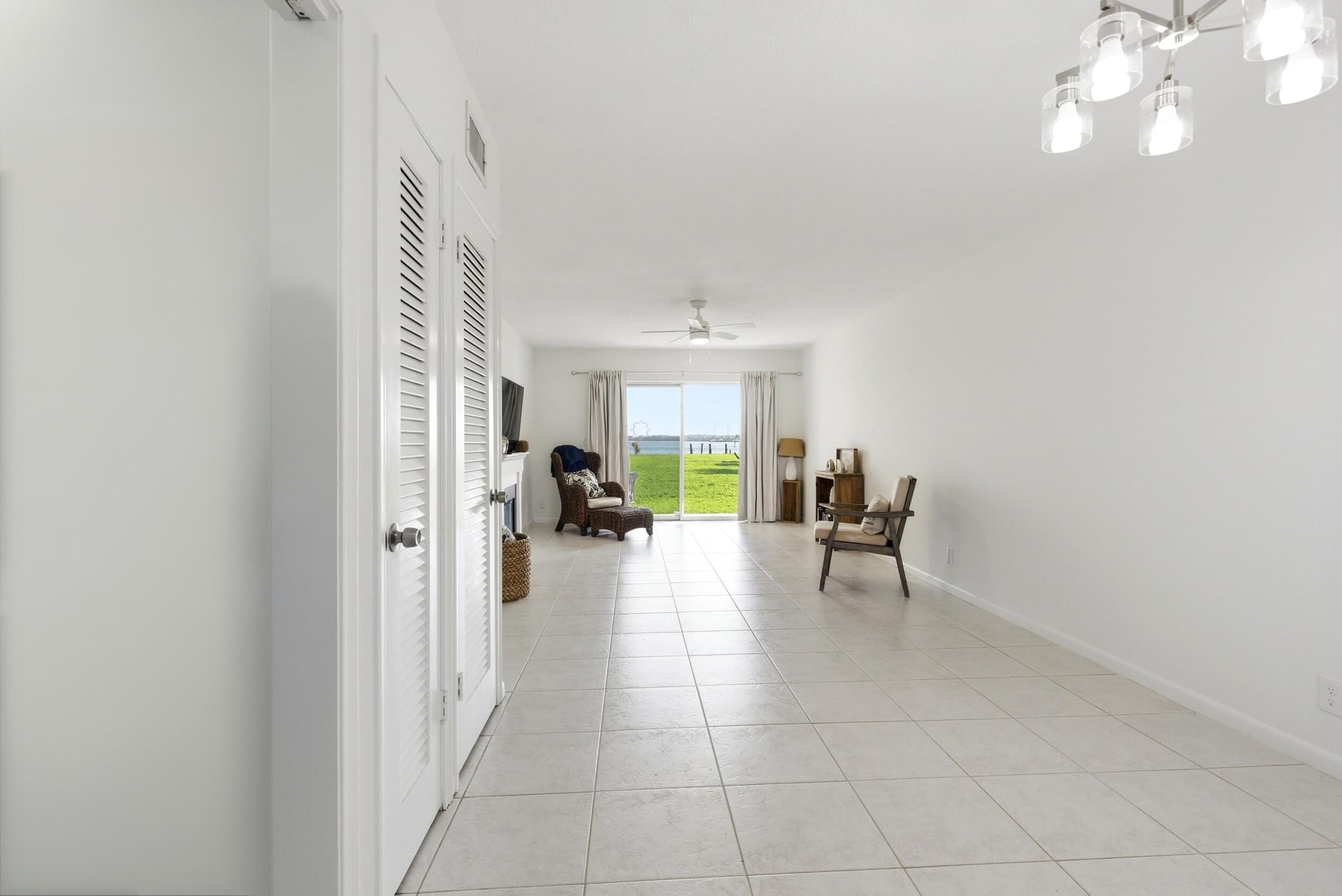 Unit 104 photo 3