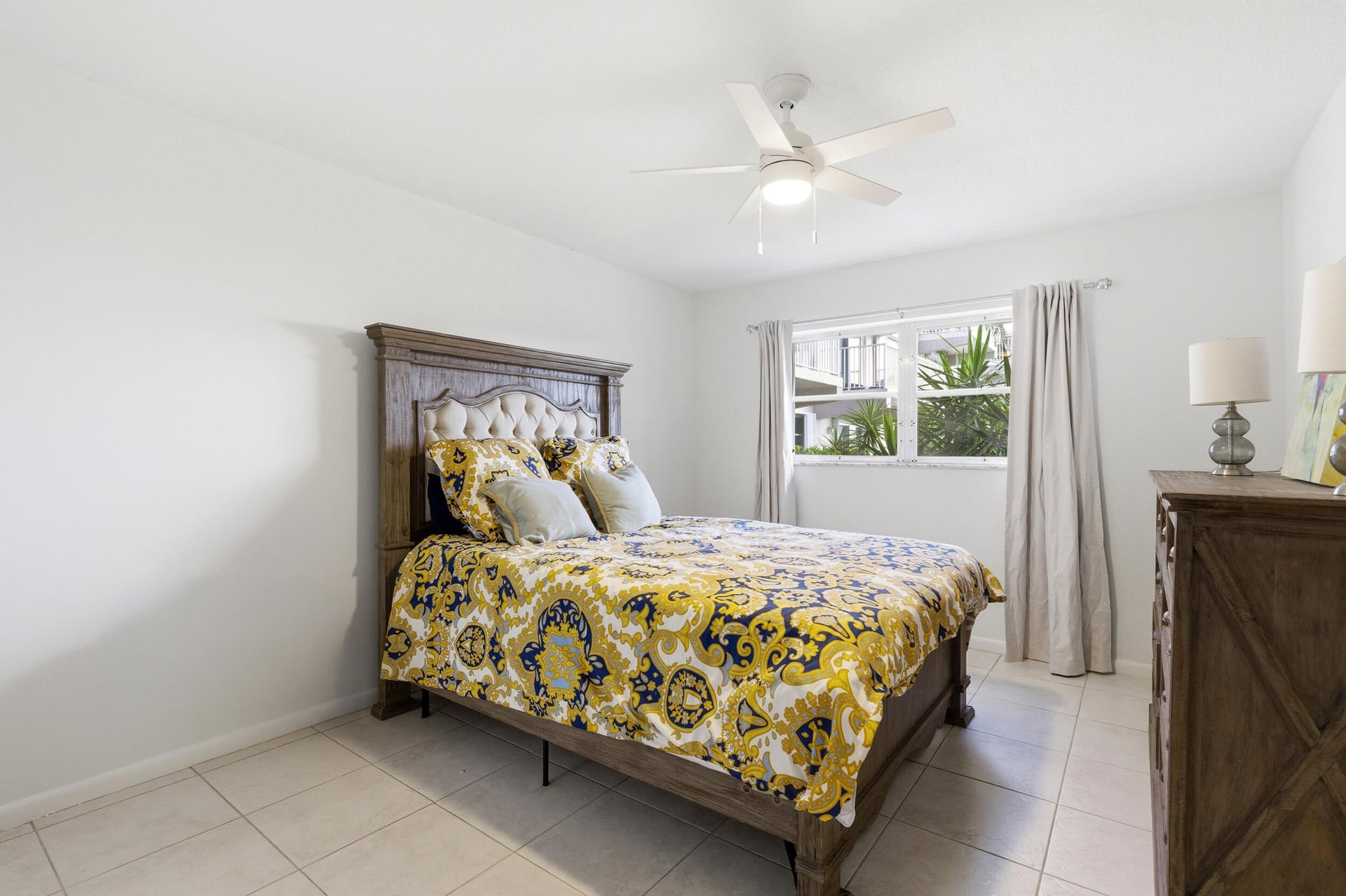 Unit 104 photo 14