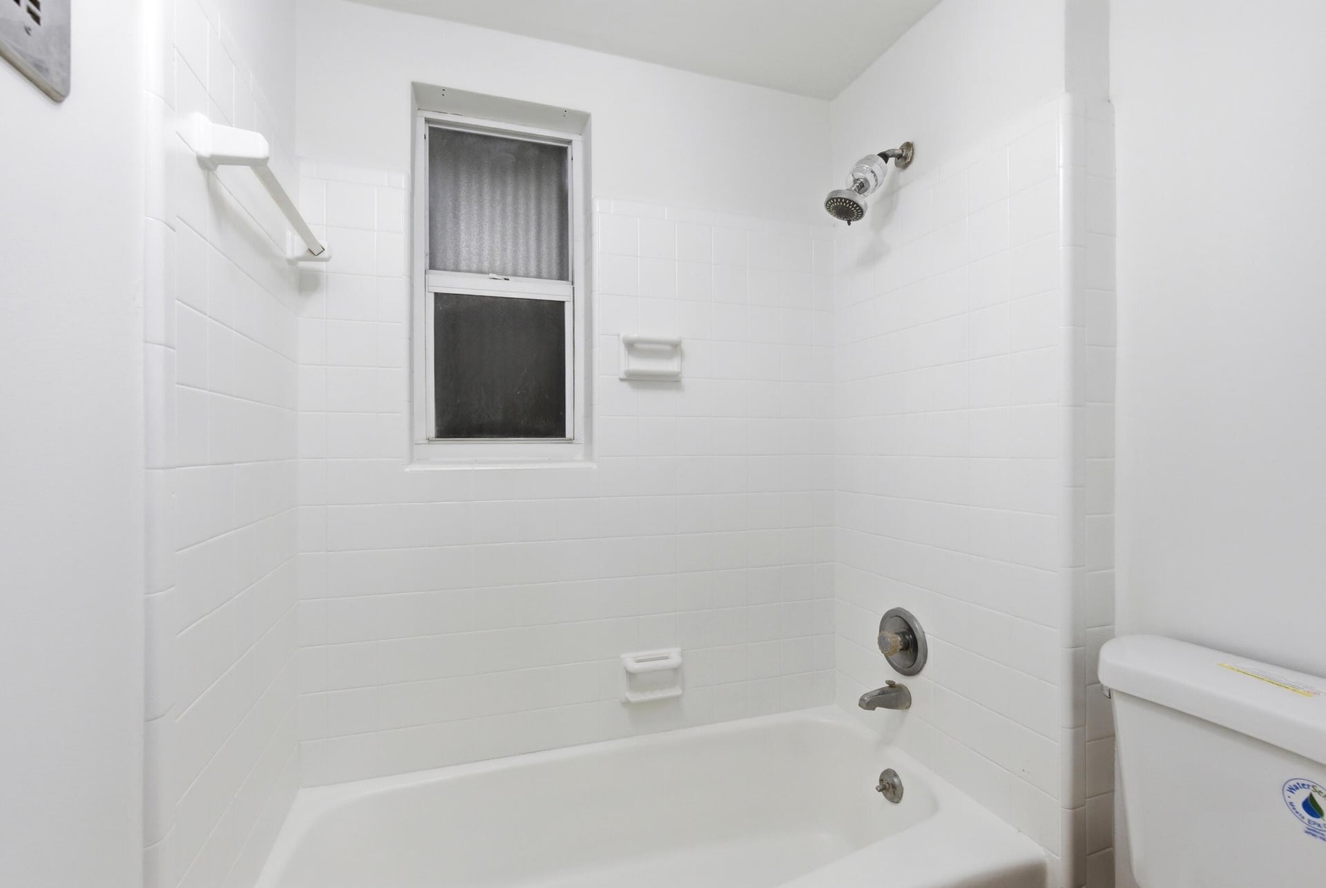 Unit 104 photo 17