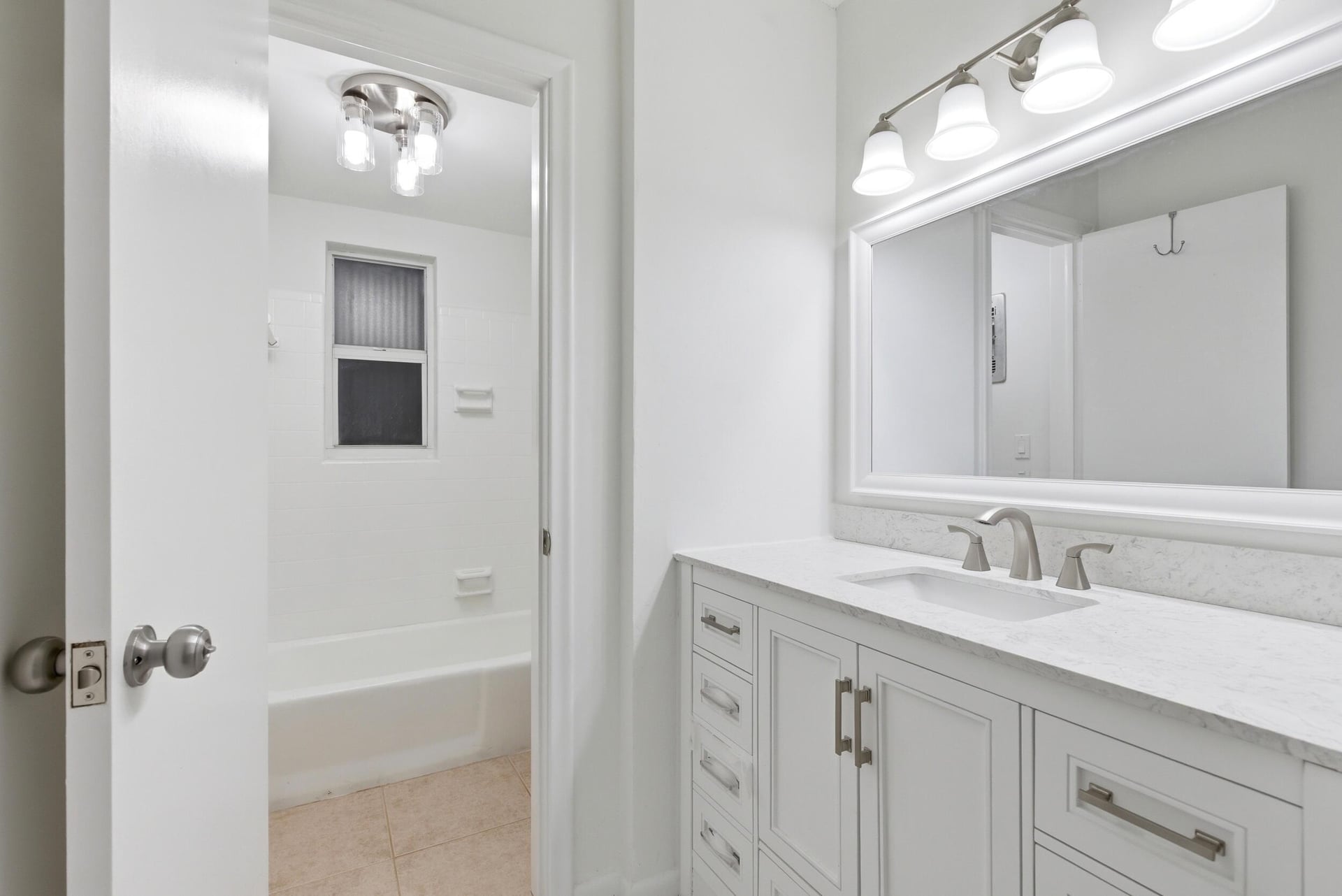 Unit 104 photo 18