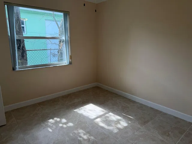 West Palm Beach Residence photo 12