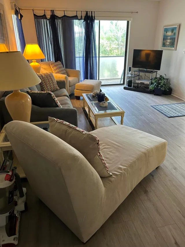 Residence photo 2
