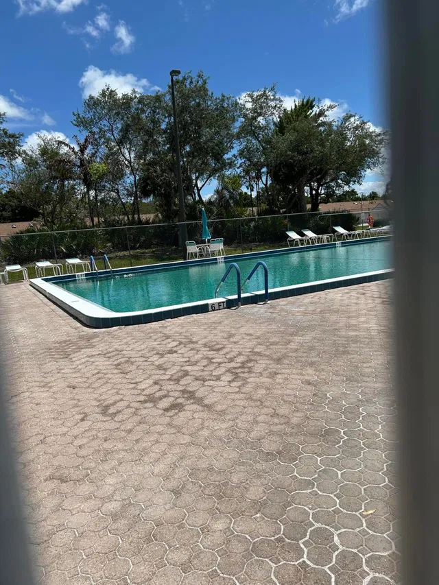 Residence photo 15