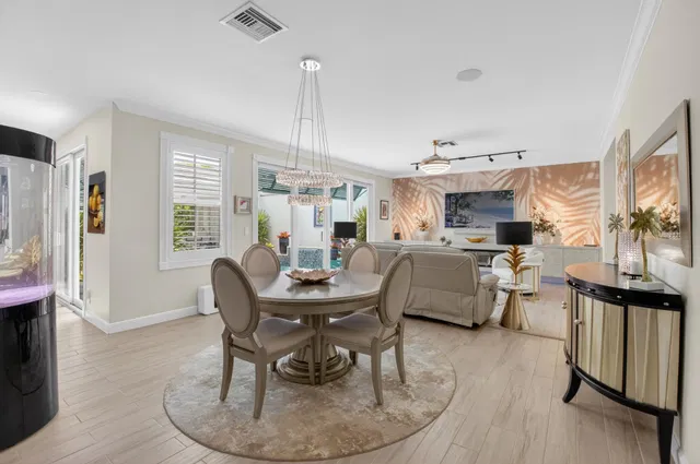 Woodfield Country Club Residence photo 24