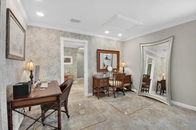Woodfield Country Club Residence photo 31