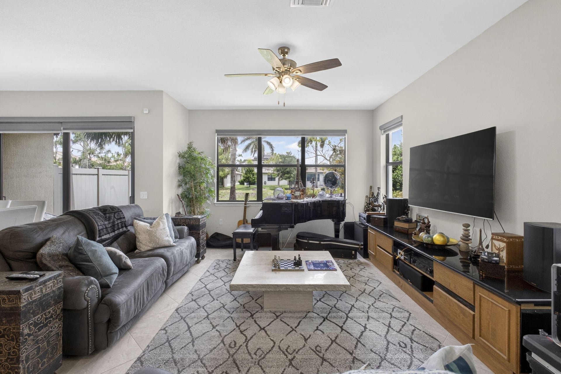 Residence photo 6