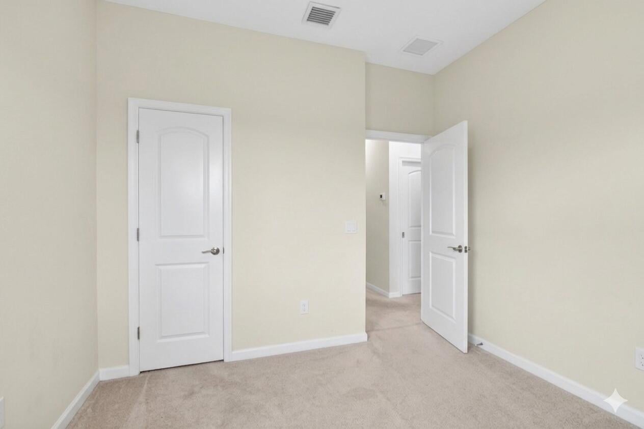 Residence photo 15