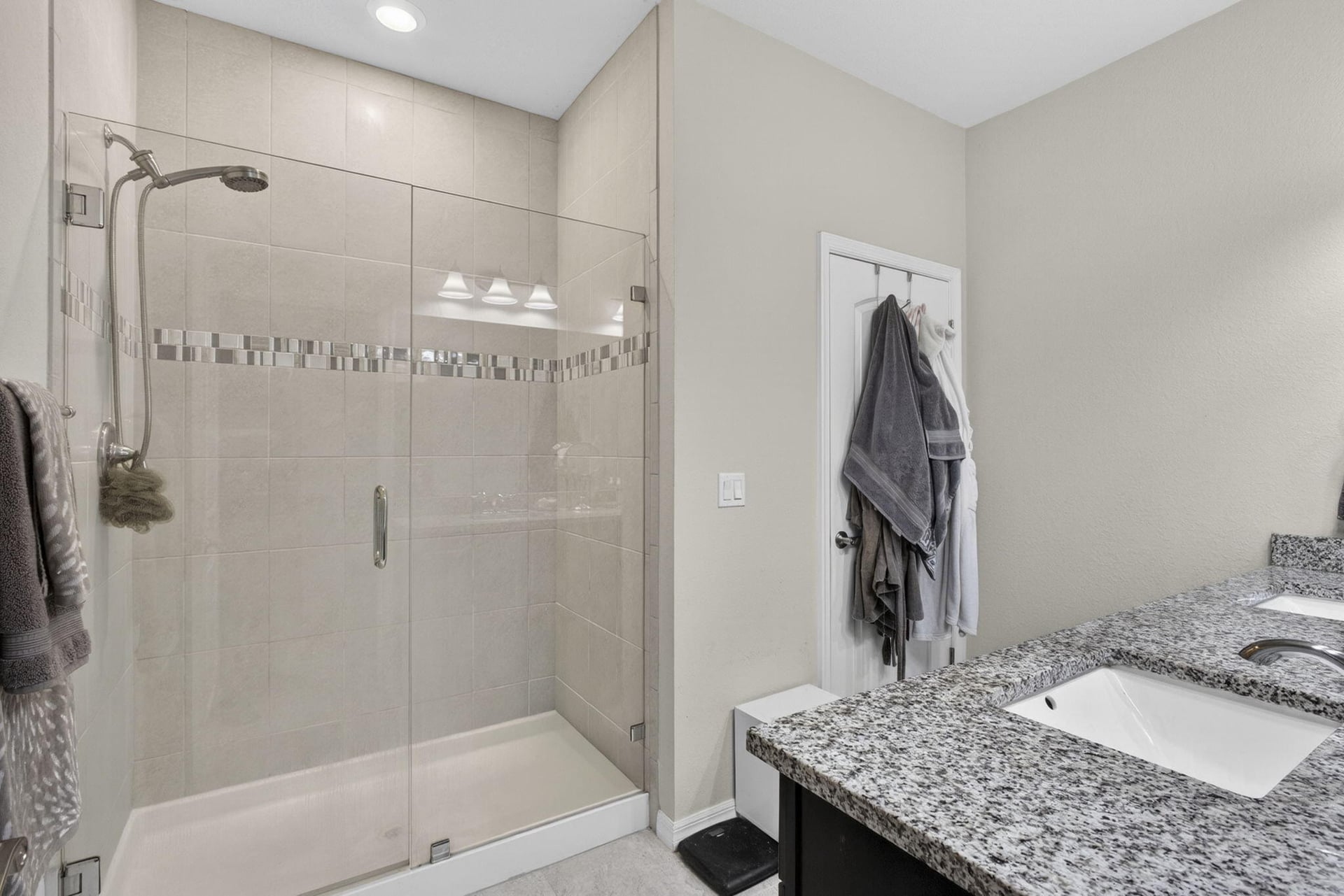 Residence photo 18