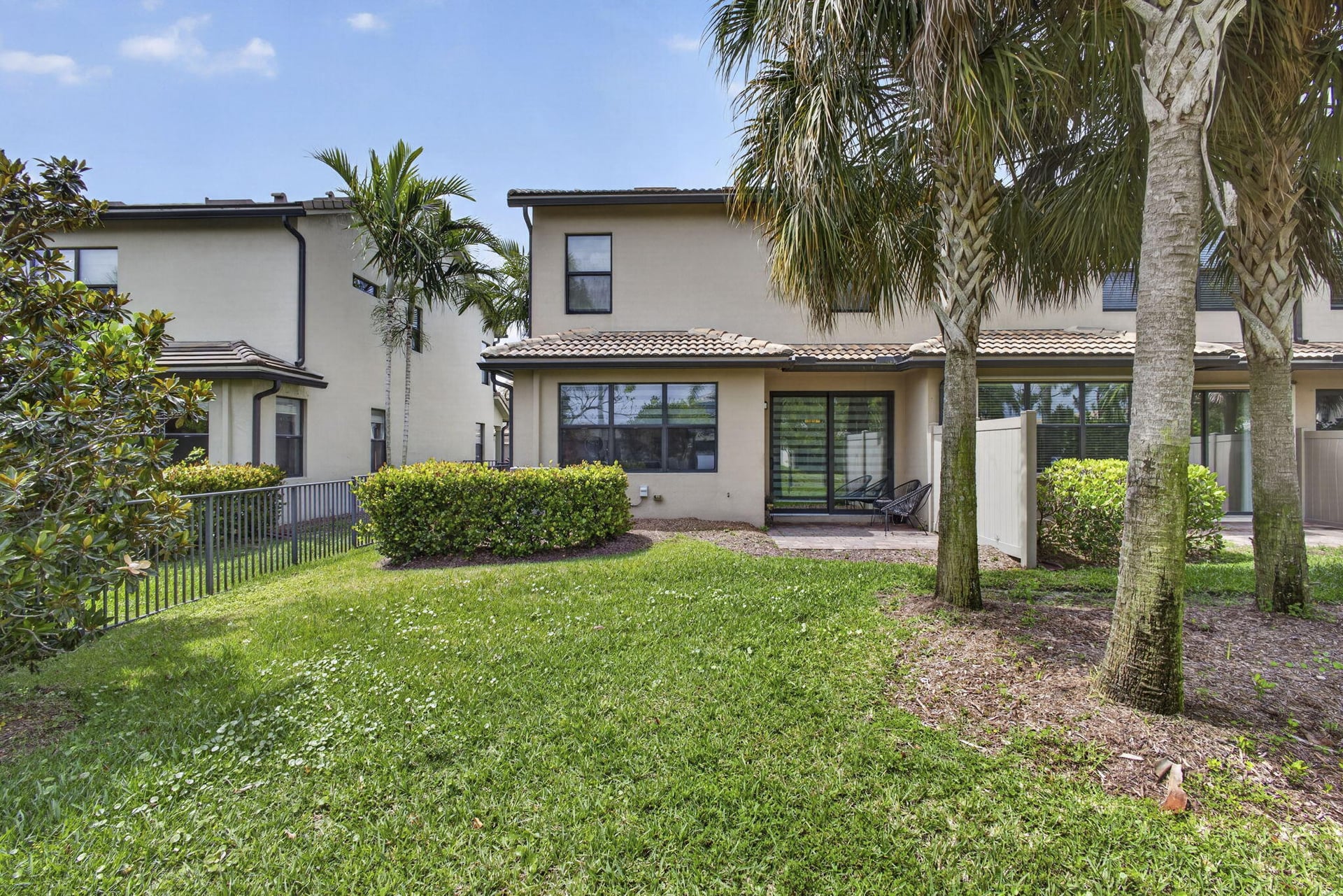 Residence photo 20