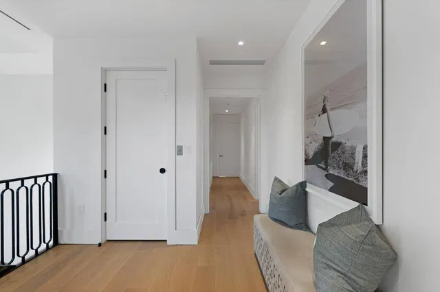 Residence photo 30