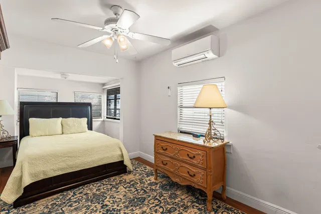 Residence photo 16