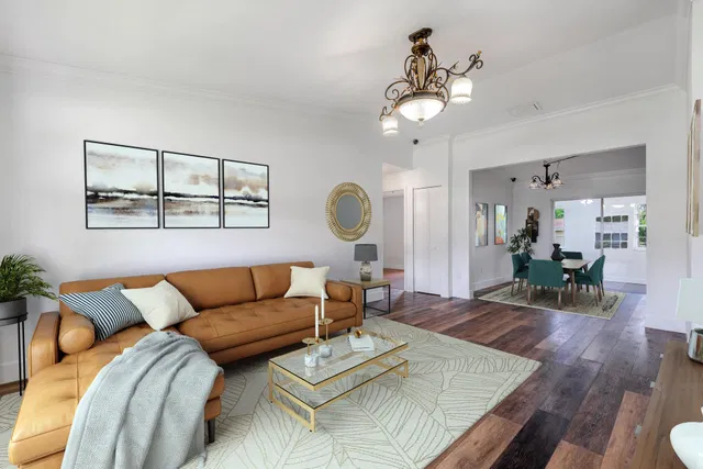 Residence photo 2