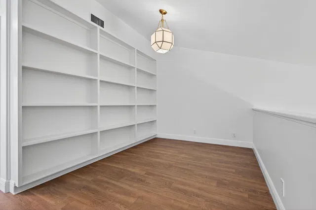 Residence photo 11