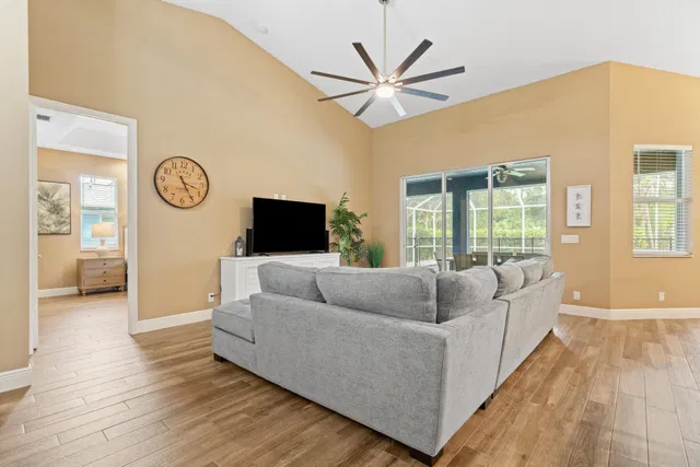 Residence photo 6