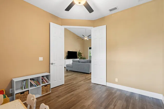 Residence photo 20