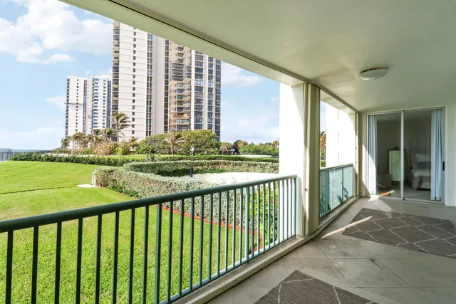 Singer Island Unit 1b photo 23