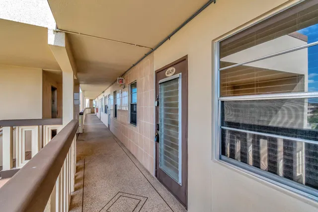 Residence photo 3