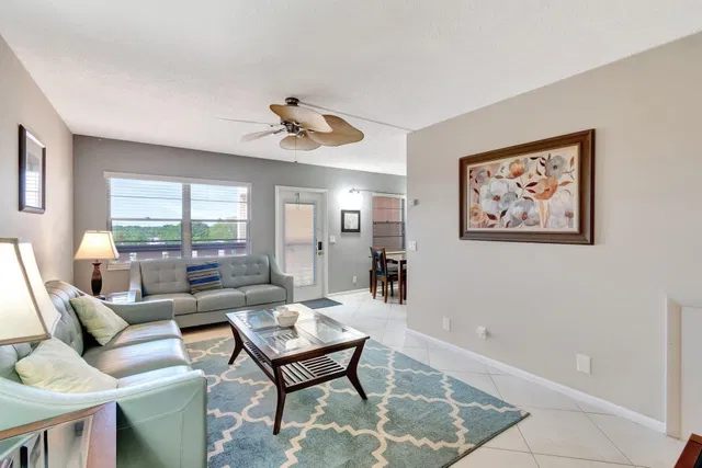 Residence photo 9
