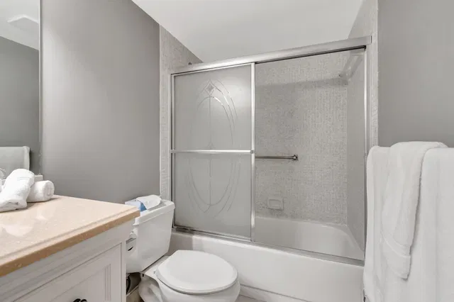 Residence photo 23