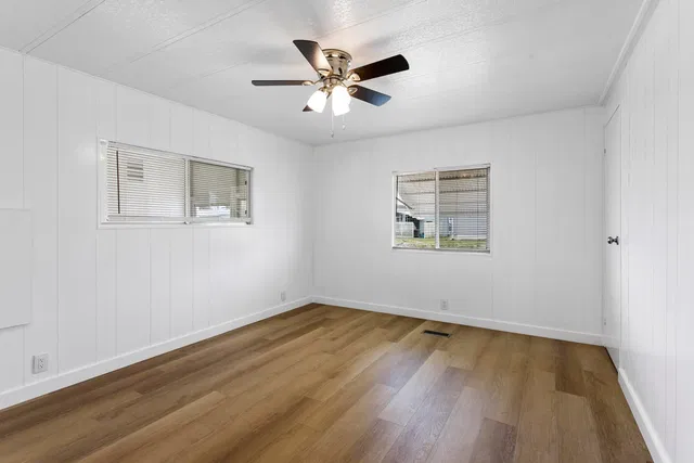 Residence photo 26