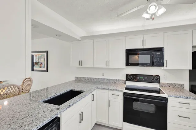  Unit 9102 photo 9