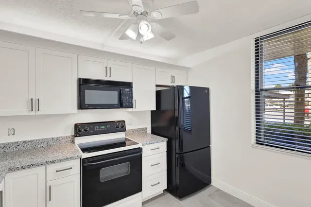  Unit 9102 photo 10