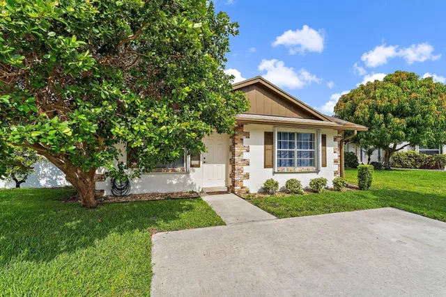 Residence photo 2