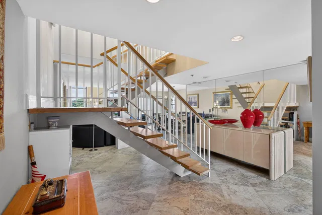 Unit 506 photo 25