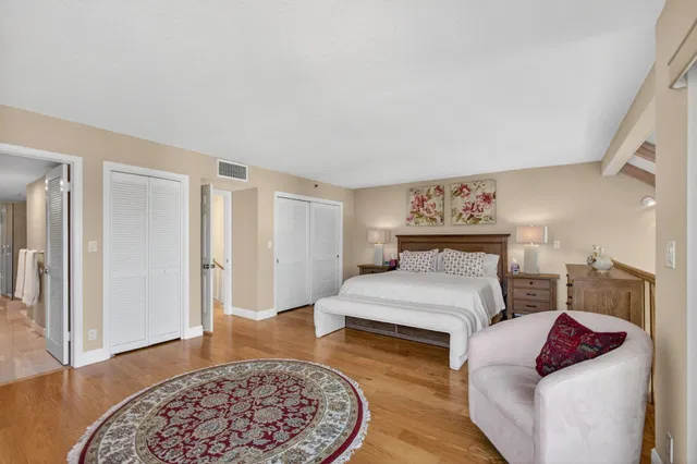 Unit 506 photo 32