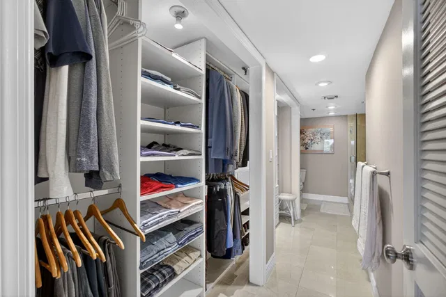 Unit 506 photo 37