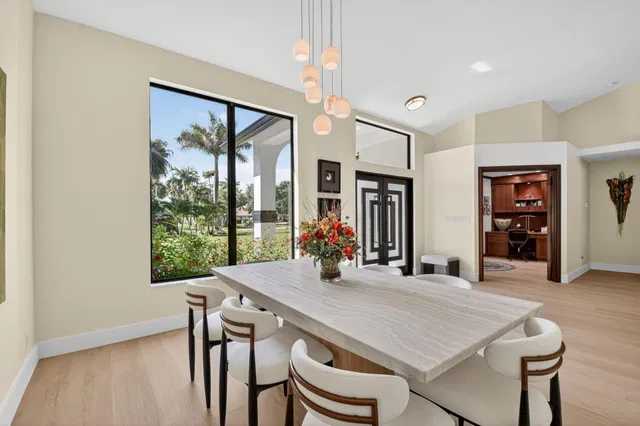 Pinewood Residence photo 11