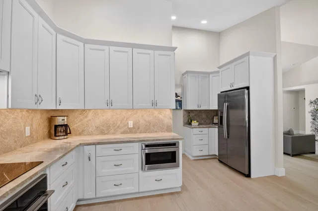 Pinewood Residence photo 16