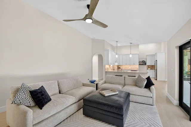 Pinewood Residence photo 22