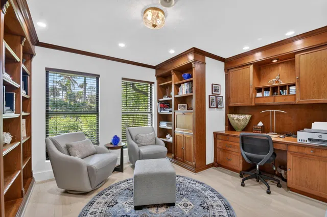 Pinewood Residence photo 31