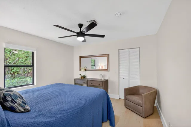Pinewood Residence photo 33