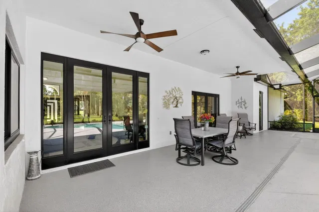 Pinewood Residence photo 47