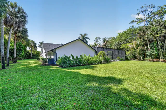 Pinewood Residence photo 54
