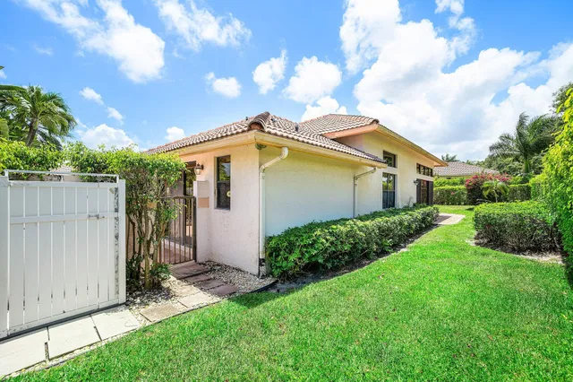 Bocaire Country Club Residence photo 53