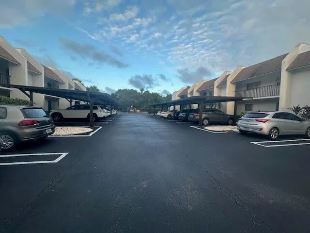 Unit 2020 photo 2